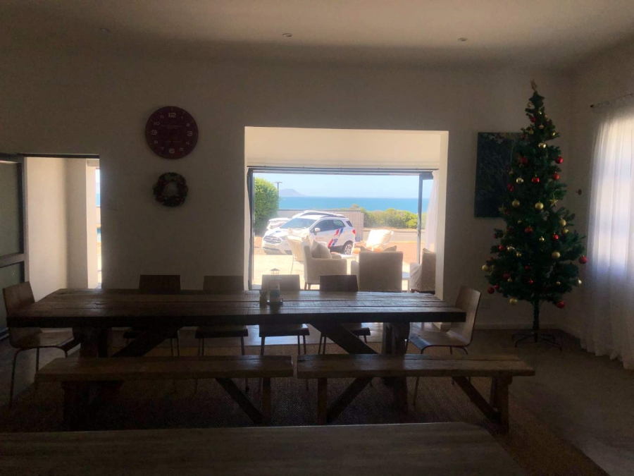 6 Bedroom Property for Sale in Westcliff Western Cape